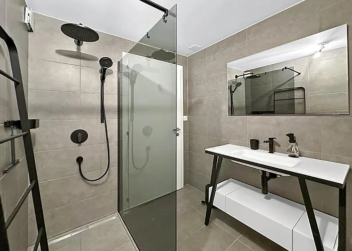 Commaraf! - Swiss Alp 4 Vallees 木屋 *